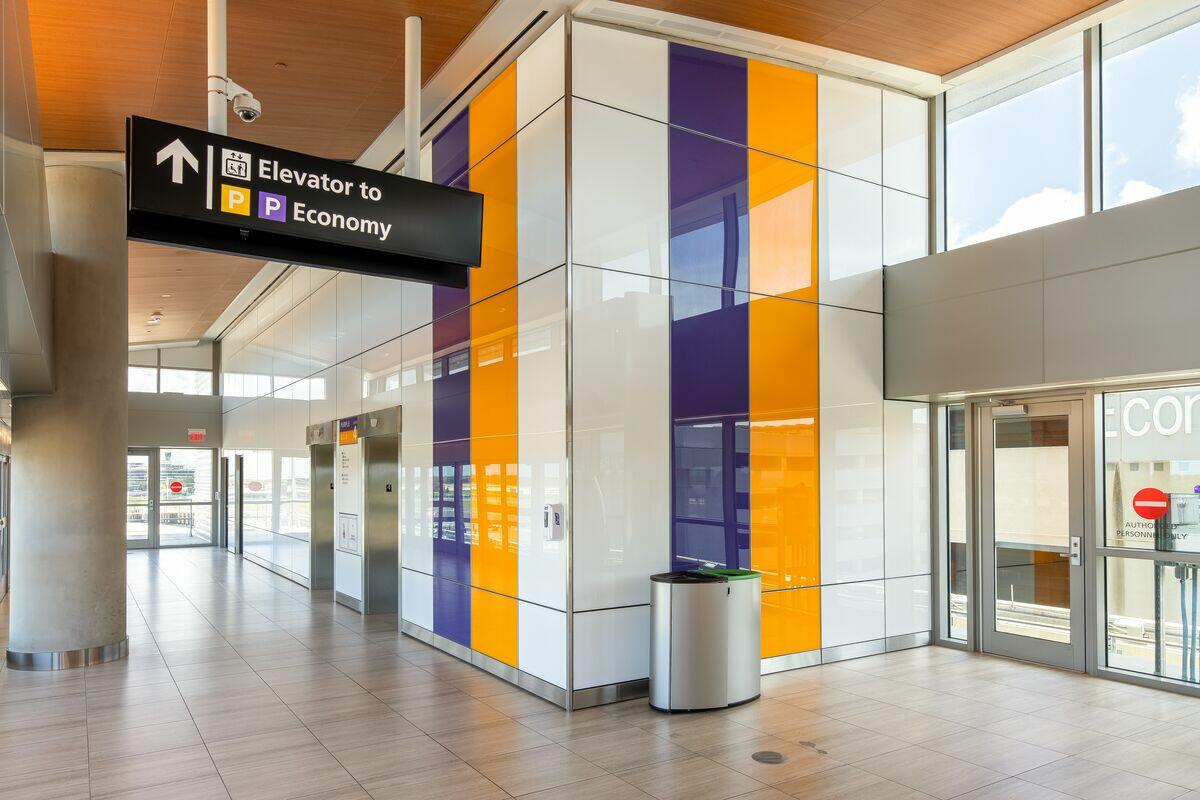 Experiential Graphics - Wayfinding, Transportation